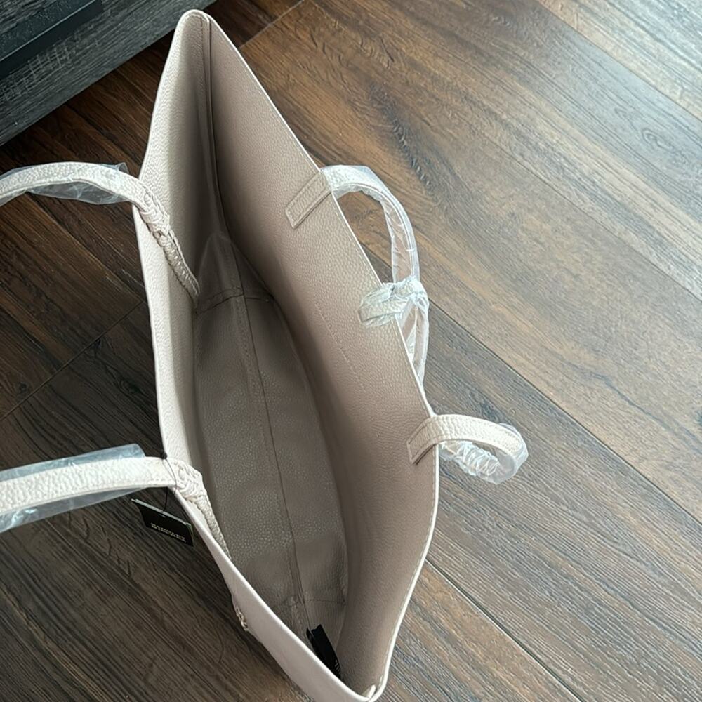 Badgley Mischka NWT Decorative Chain Tote in Taupe color and gold hardware. - Picture 6 of 10